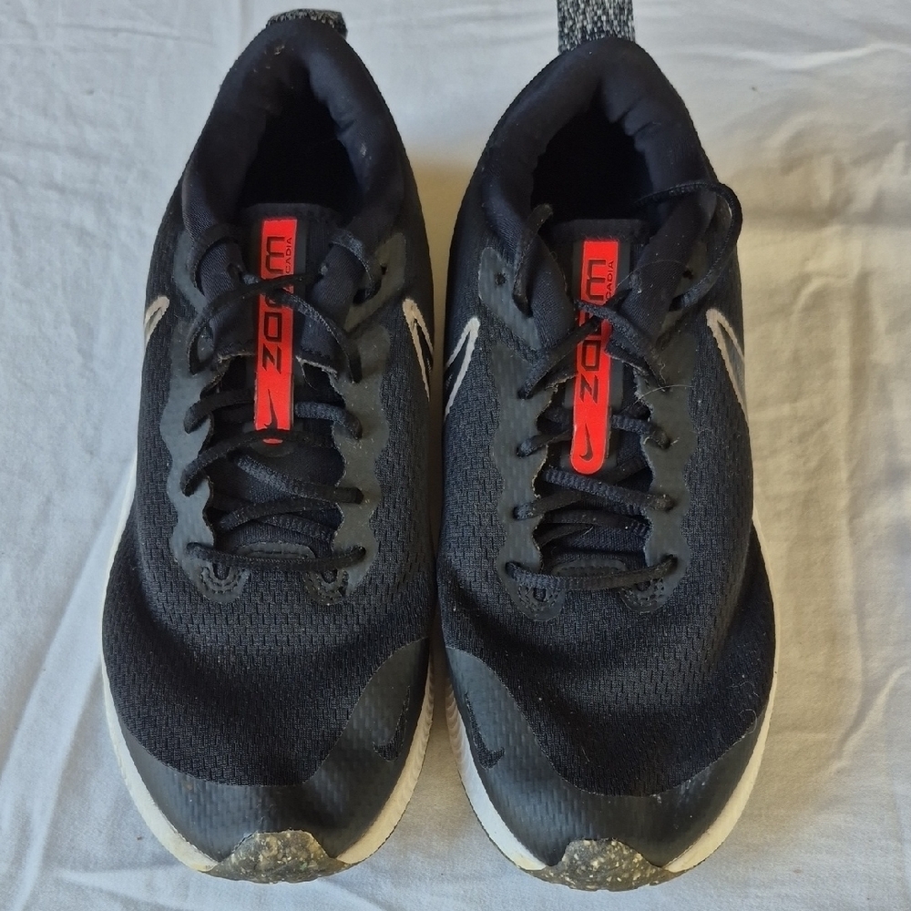 Nike Black and Red Athletic Shoes